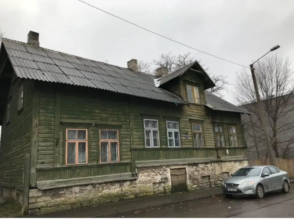 timber framed house in Russia