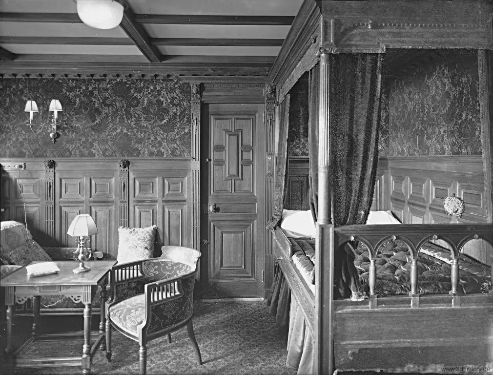 Black and white photograph of a bedroom on the Titanic